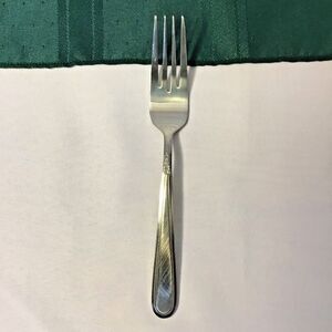 Stanley Roberts/Rogers Beaded Elegance Stainless Steel Dinner Fork (1)